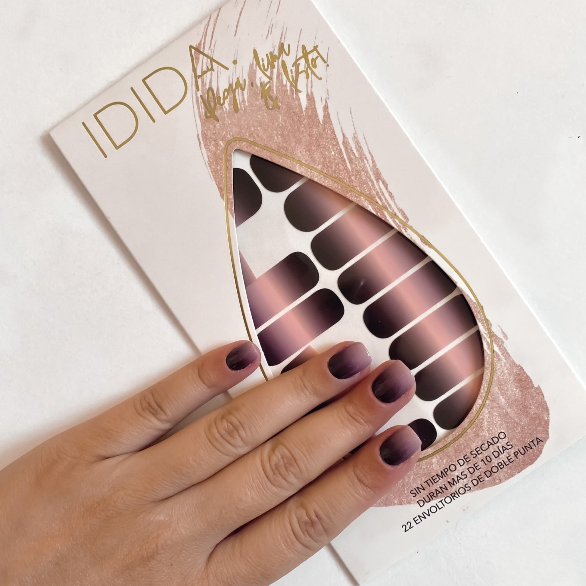 Burgundy Ombré - ididanail