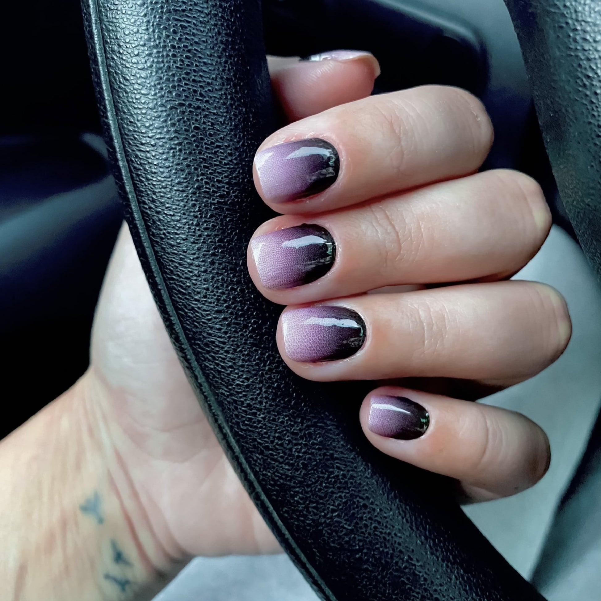 Burgundy Ombré - ididanail